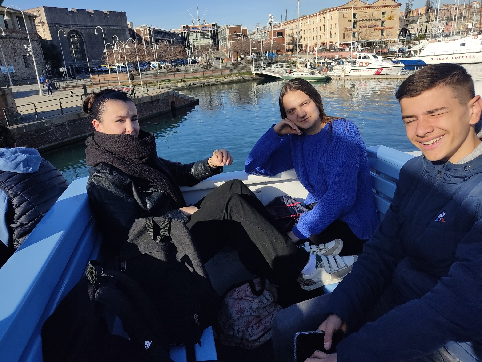 -7910586215197121894