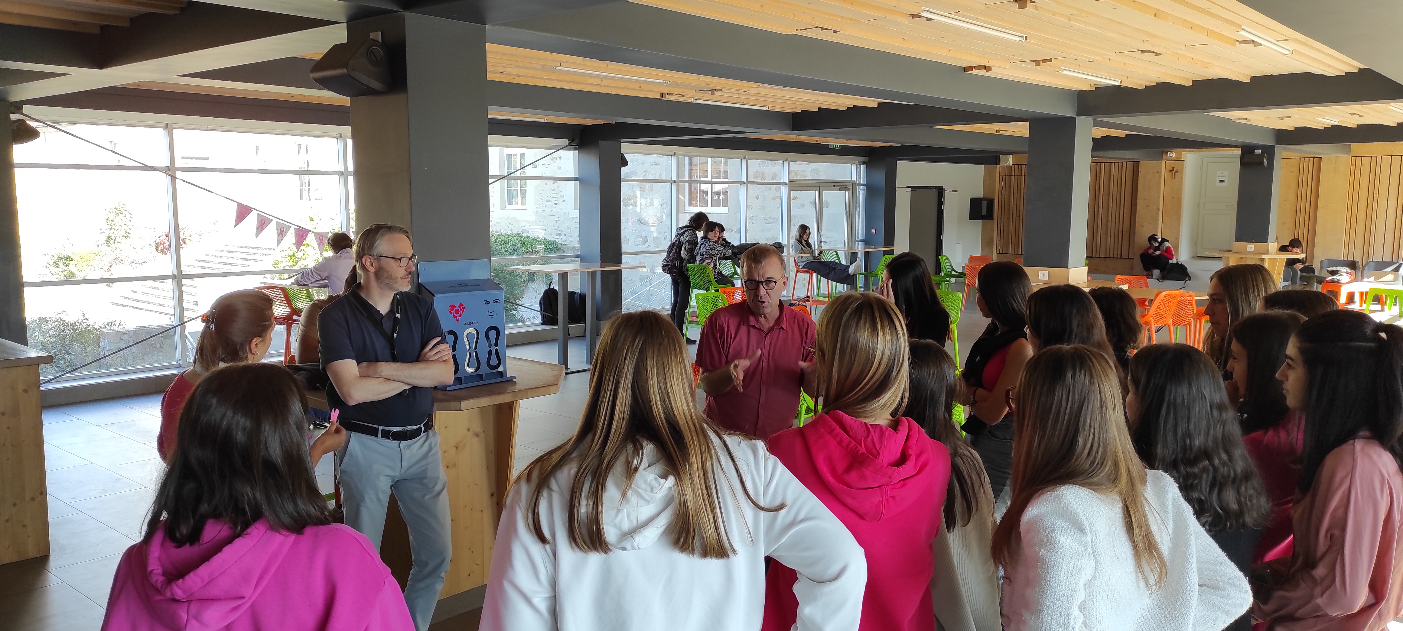 distributeur serviettes