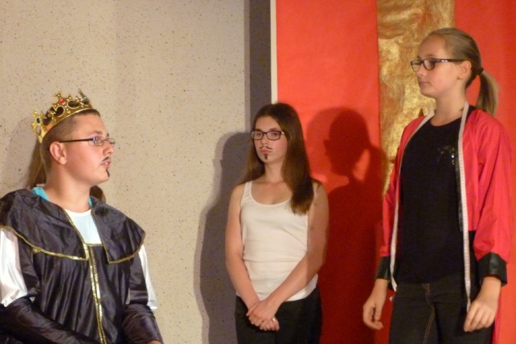 Théâtre 4