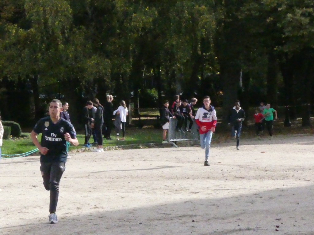 6 cross garçons 3è-4è 11