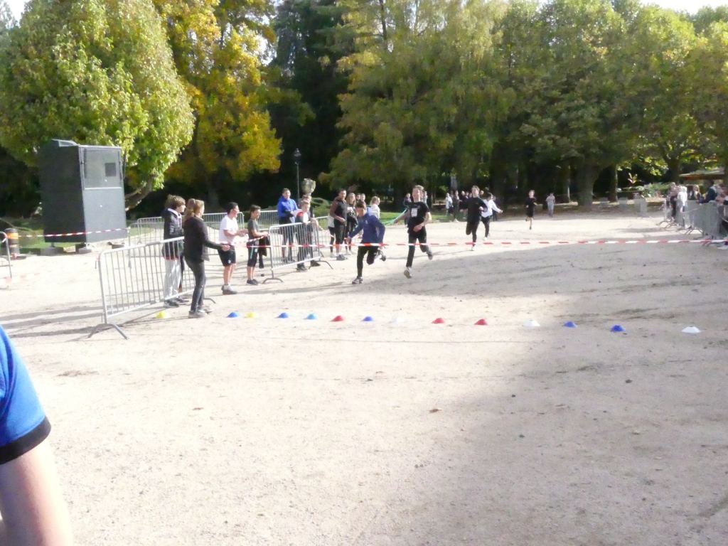 6 cross garçons 3è-4è 8