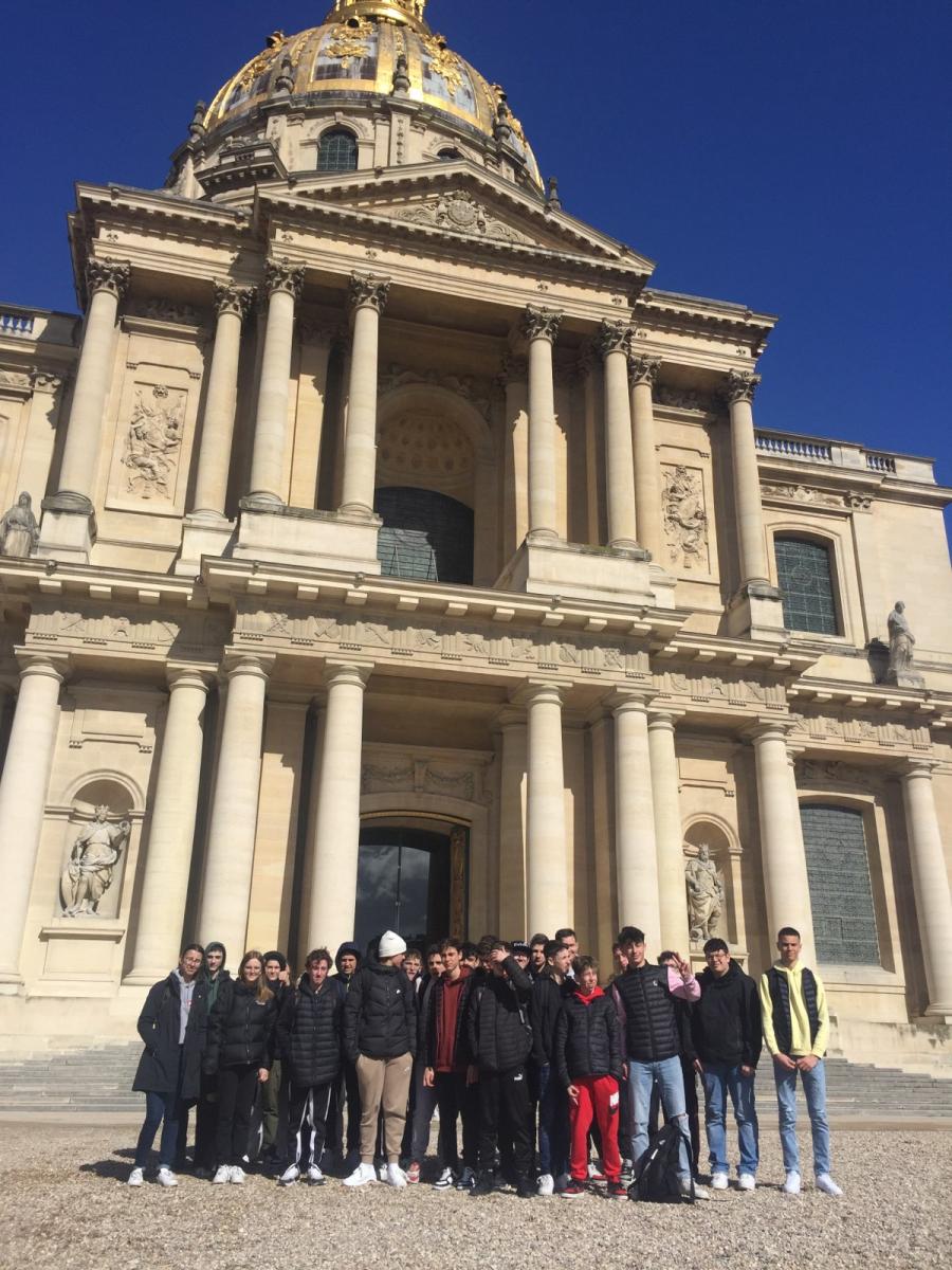 -4004537833153466817