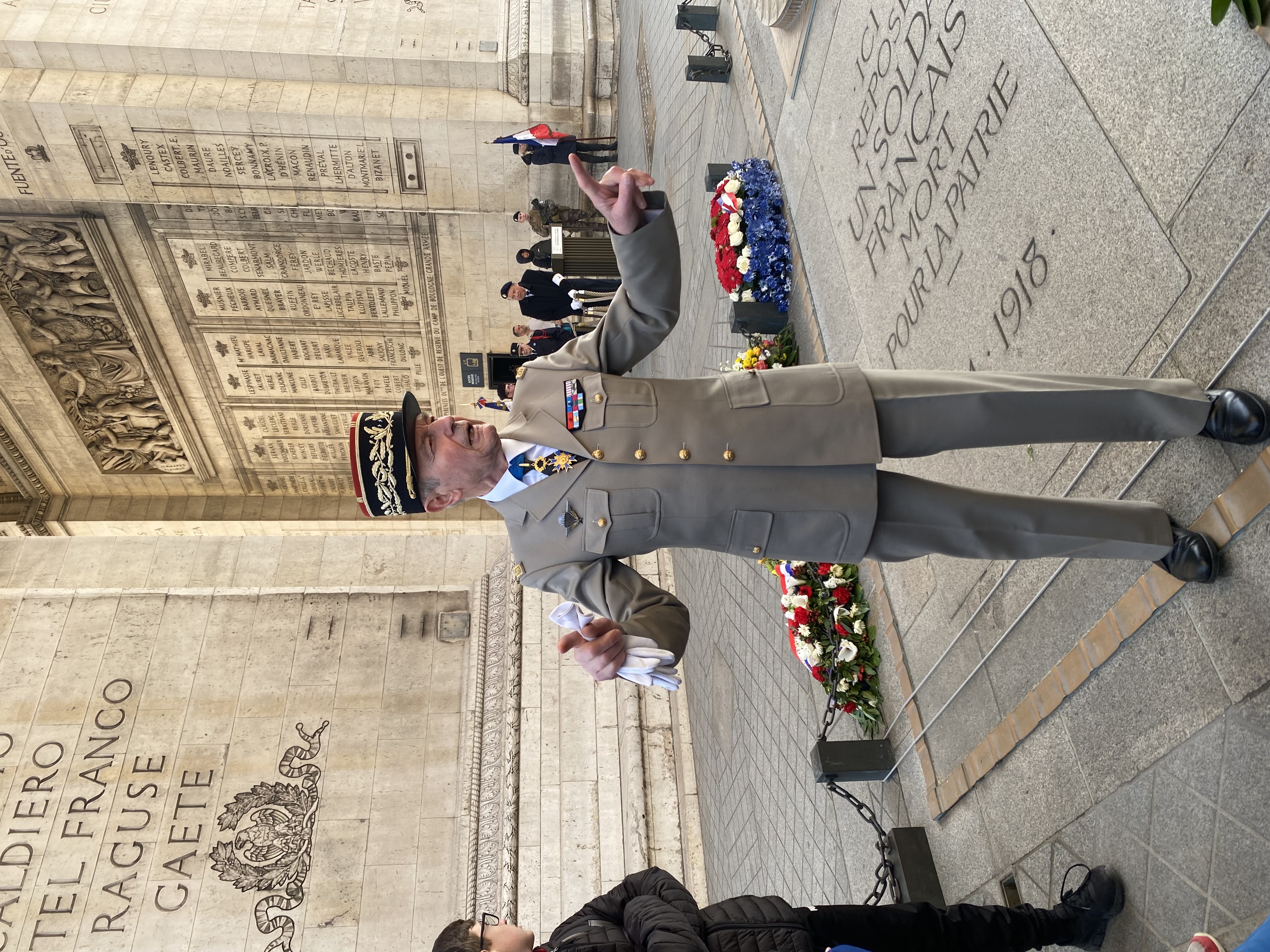 70059332458__84C4F545-E003-4193-AB73-E955147F56A4