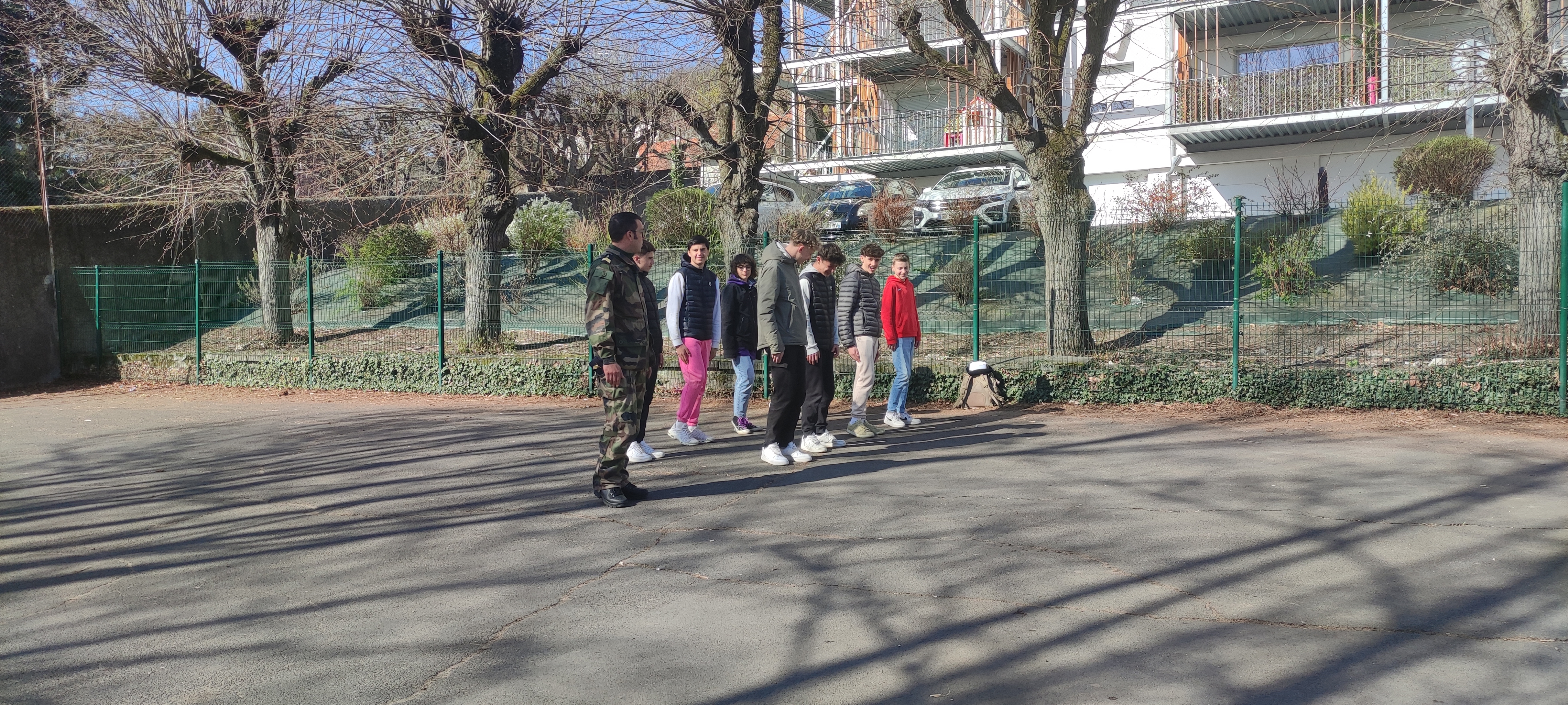Formation Porte-drapeaux pour la classe défense