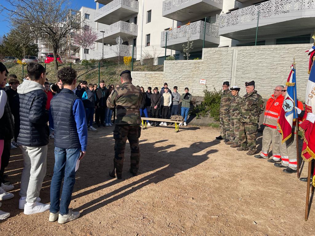 Formation Porte-drapeaux pour la classe défense